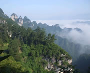 施秉明天天气